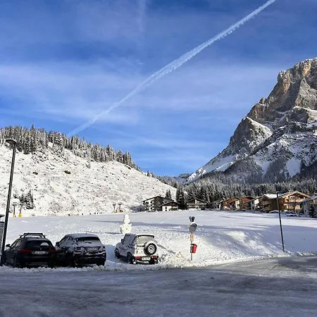 Appartamento Con Terrazza Vista Pale Di San Martino San Martino Di Castrozza Exterior photo